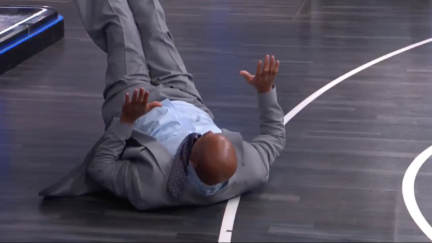 Charles Barkley demonstrates how to fall safely on Inside the NBA